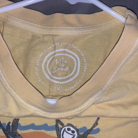 Sunshine yellow tee- LIFE IS GOOD - Picture 3 of 4